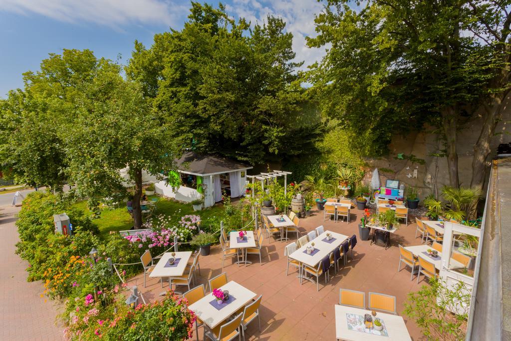 Hotel & Restaurant Am Bodden Putbus Exterior foto